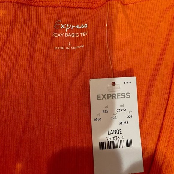 NWT Express Sexy Basic Tee Size Large - Picture 6 of 6